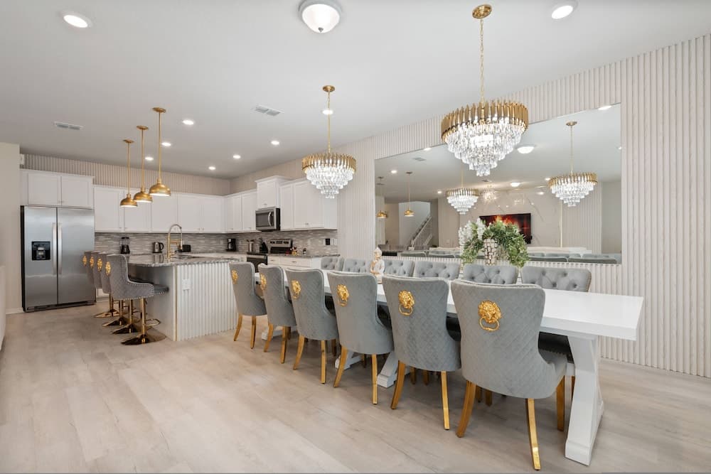 Grand Escape at Windsor Island - Image 5