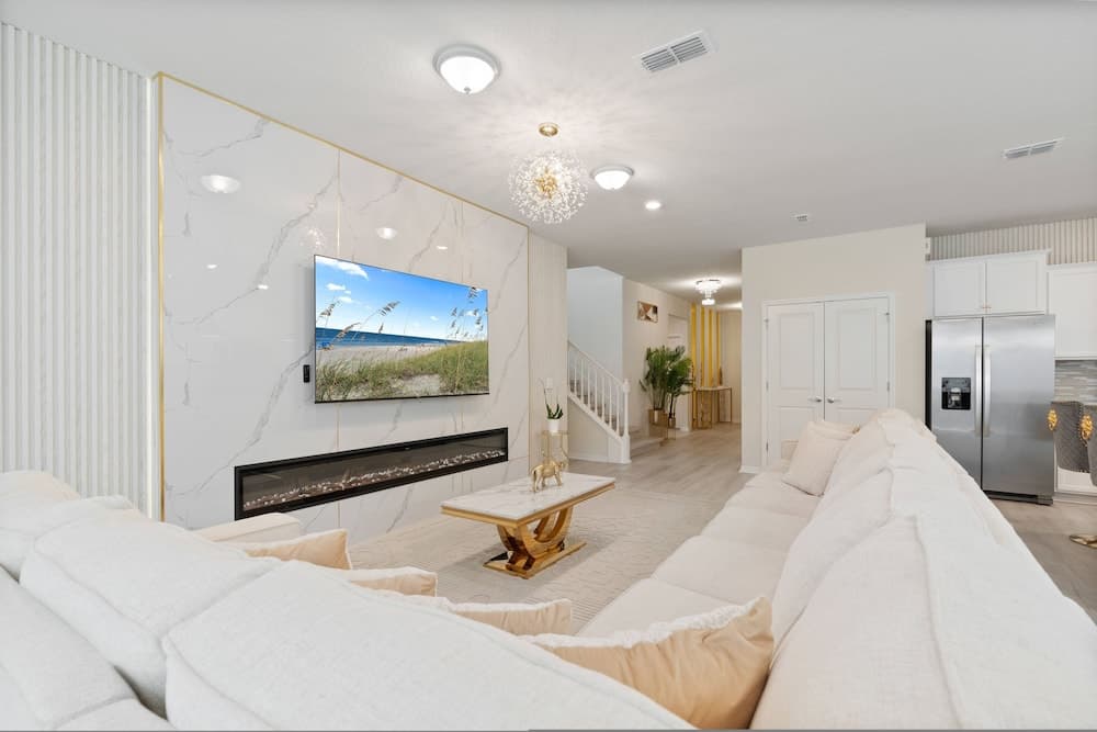 Grand Escape at Windsor Island - Image 10