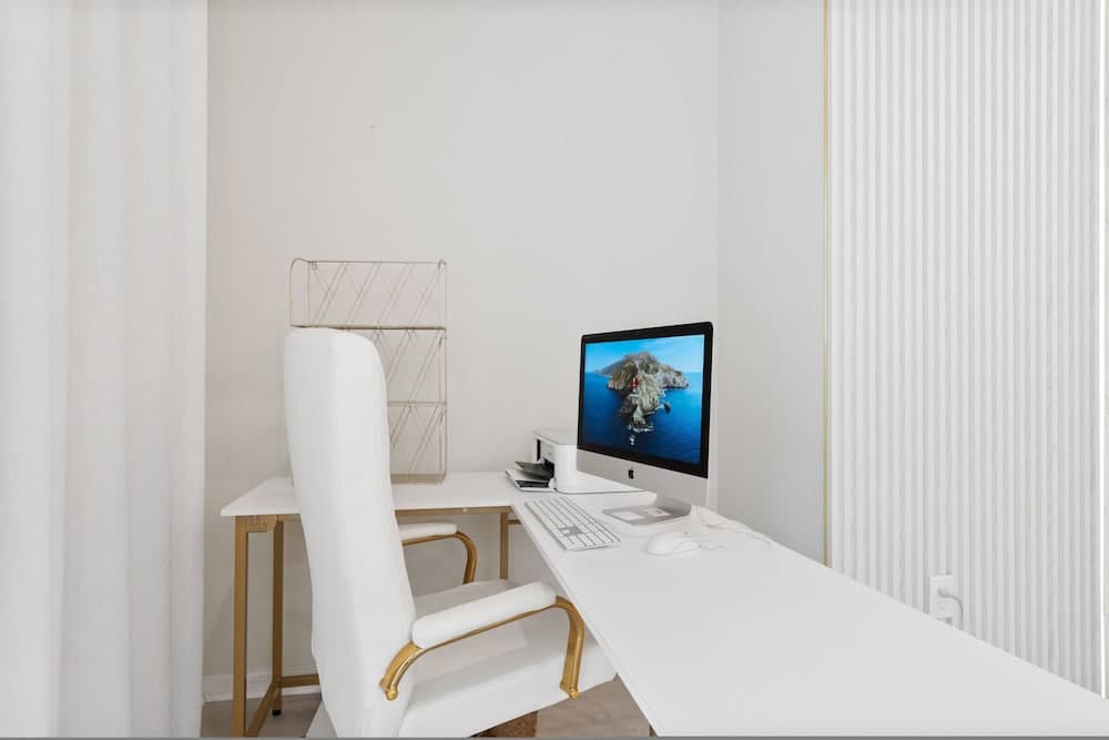 Grand Escape at Windsor Island - Image 21