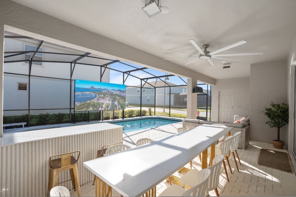 Grand Escape at Windsor Island - Image 86