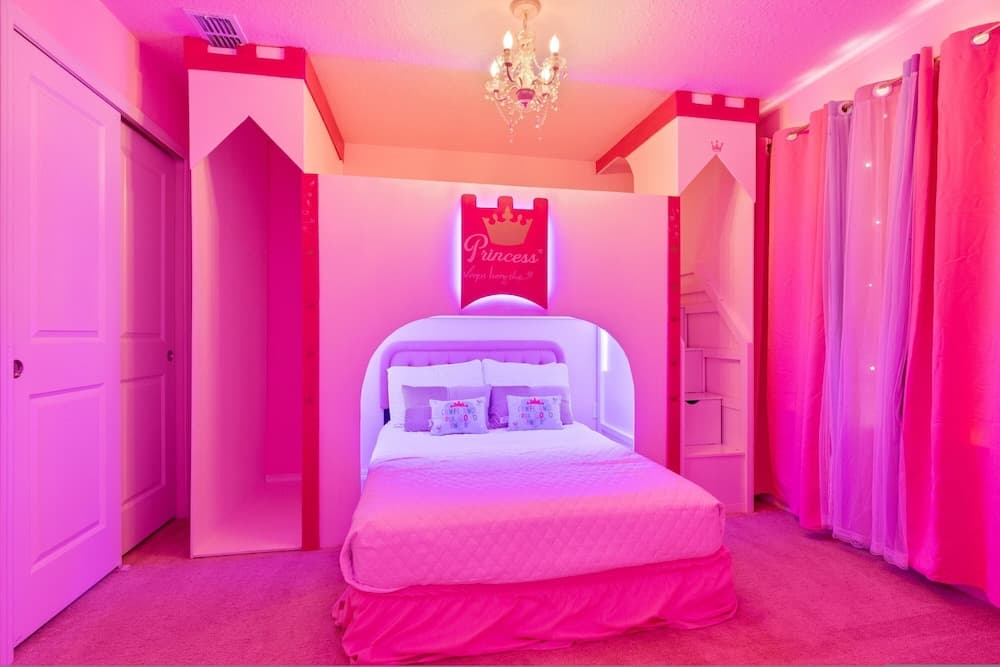 Grand Escape at Windsor Island - Image 61