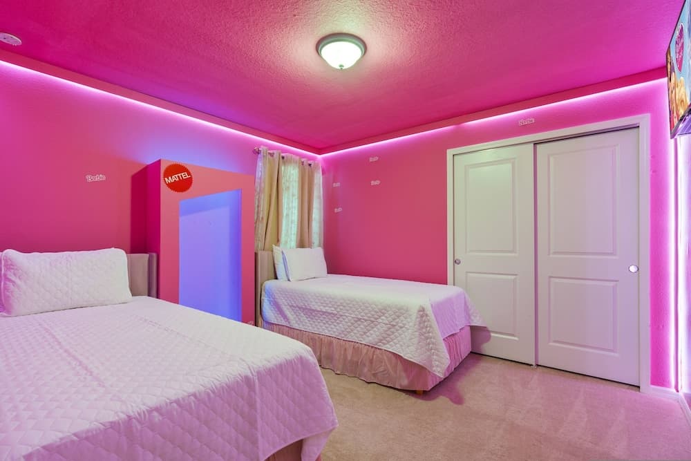 Grand Escape at Windsor Island - Image 82