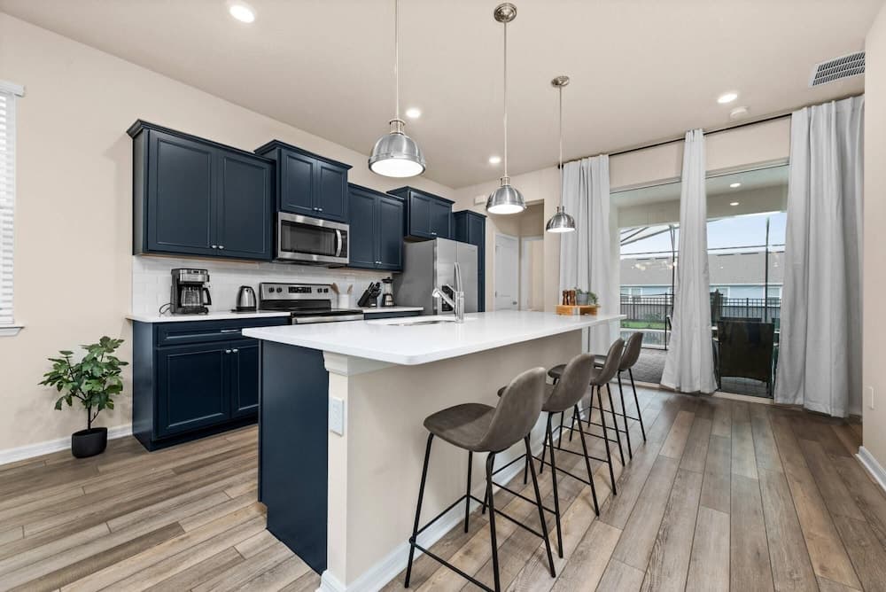 Windsor Five Suite - Image 4