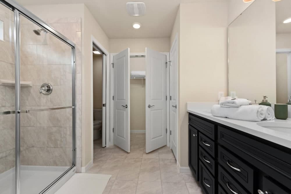 Windsor Five Suite - Image 28