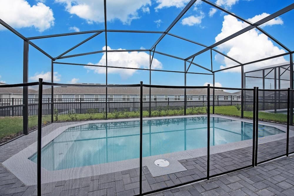 Windsor Five Suite - Image 35