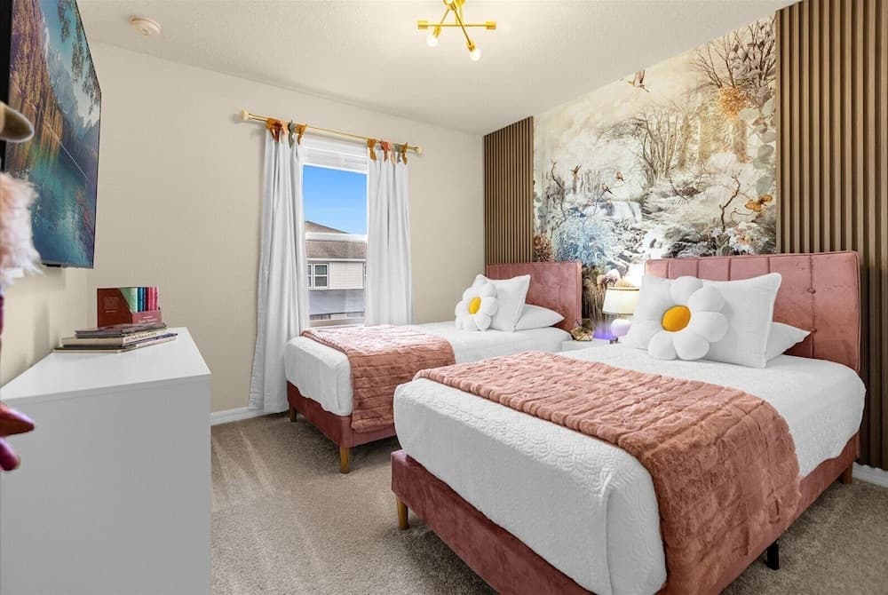 Windsor Palms - Image 20