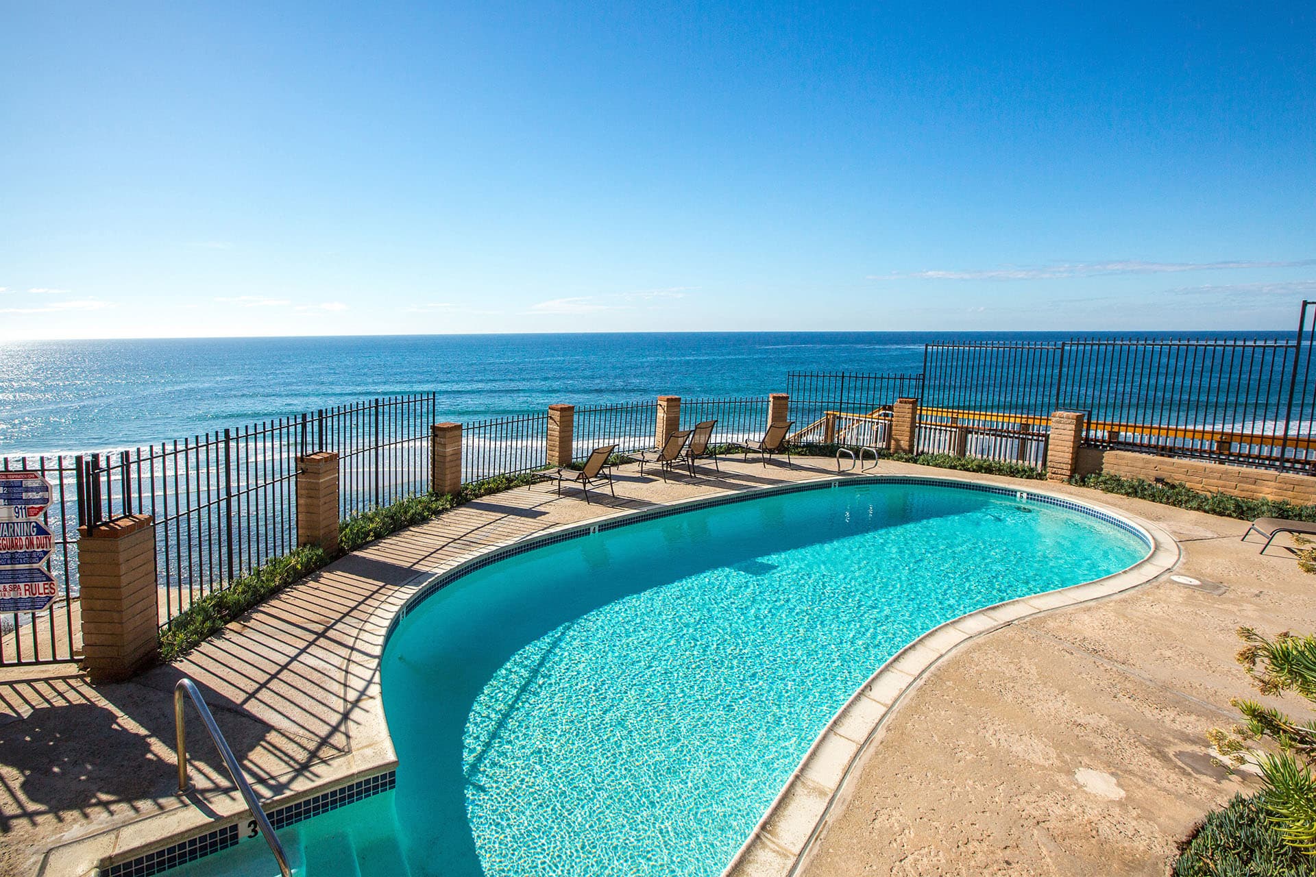 Breathtaking Bungalow - Image 3