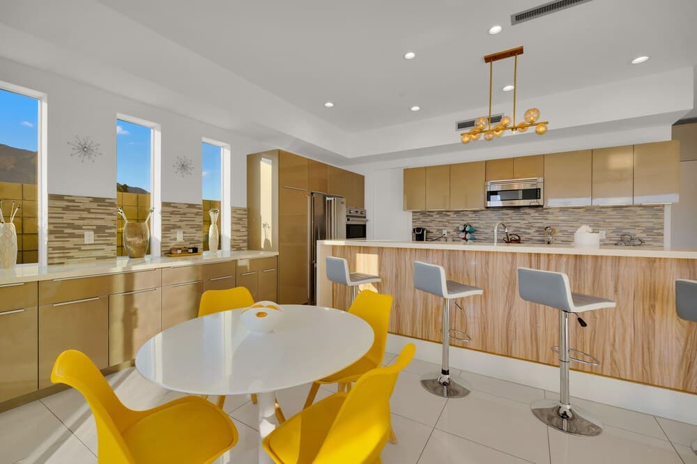 Breathtaking Architectural Jewel - Image 5