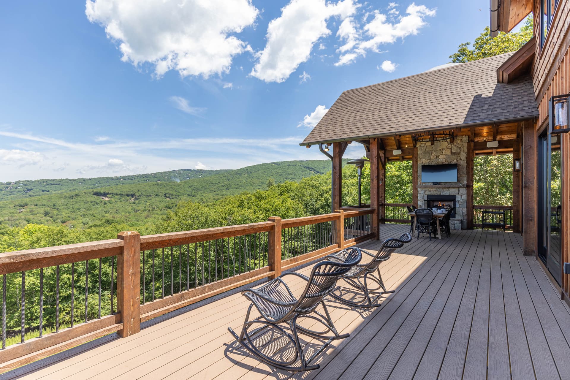 Breezeway Lodge - Image 3