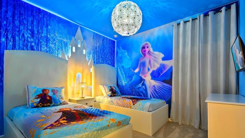 Bright Solara Retreat - Image 14