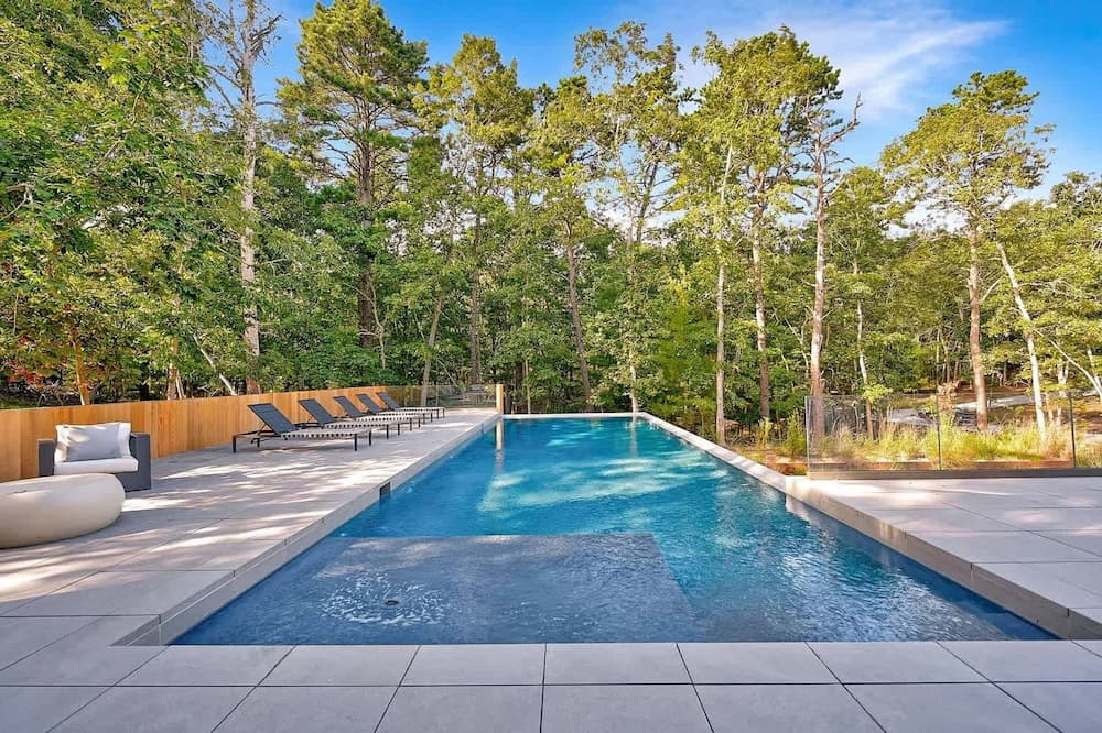 Brightwater Villa - Image 2