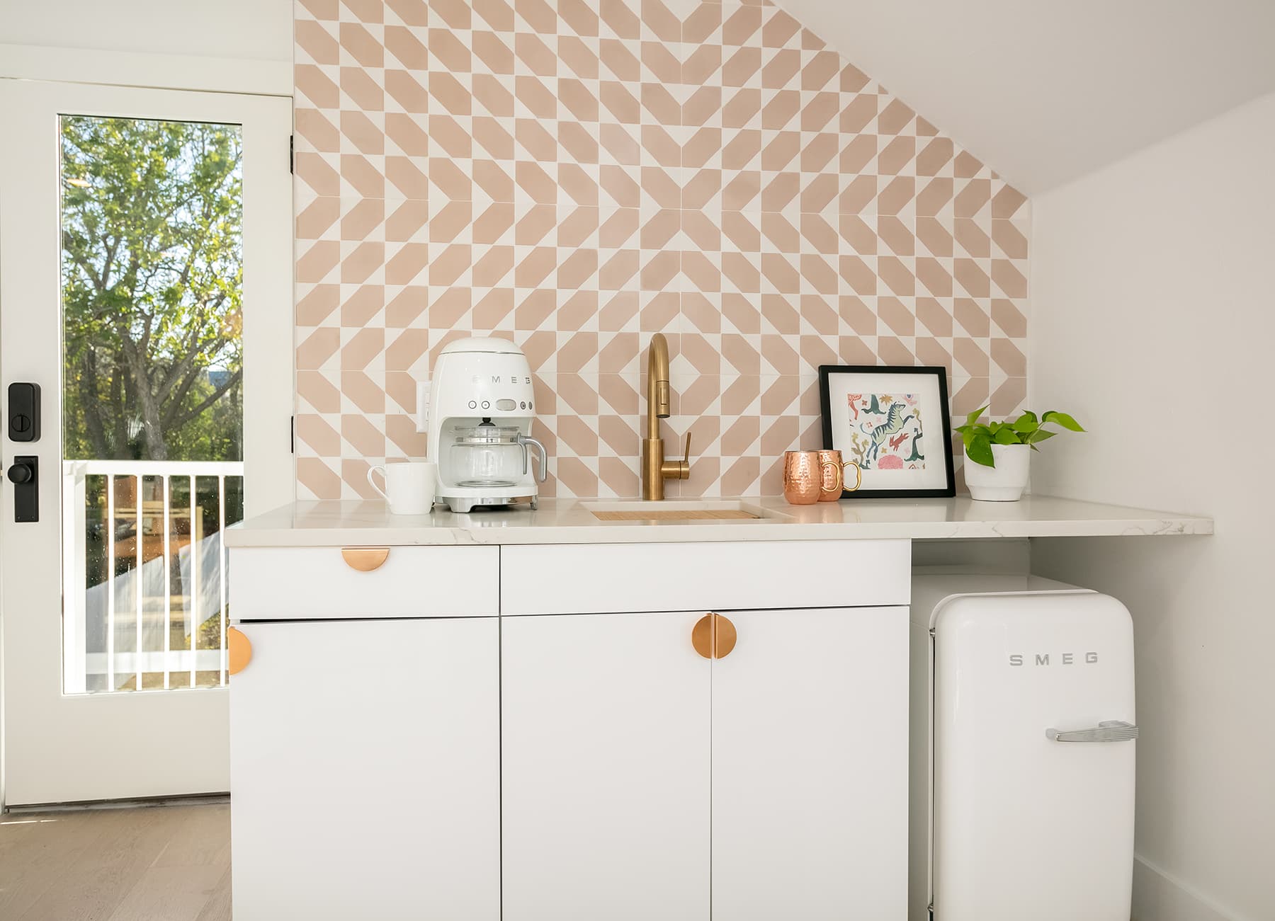 Bubbly Prosecco Home - Image 10