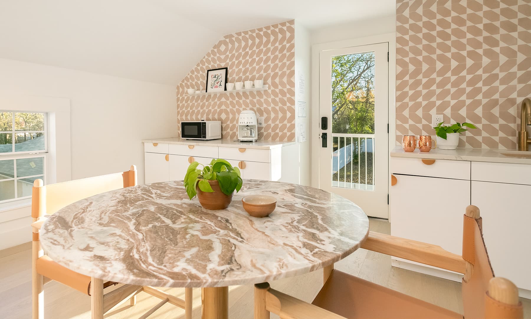 Bubbly Prosecco Home - Image 11