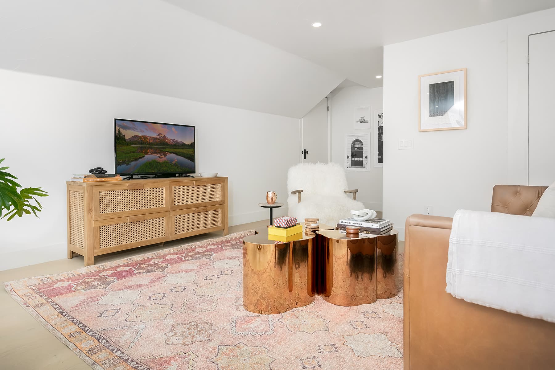 Whole Bubbly Home - Image 28