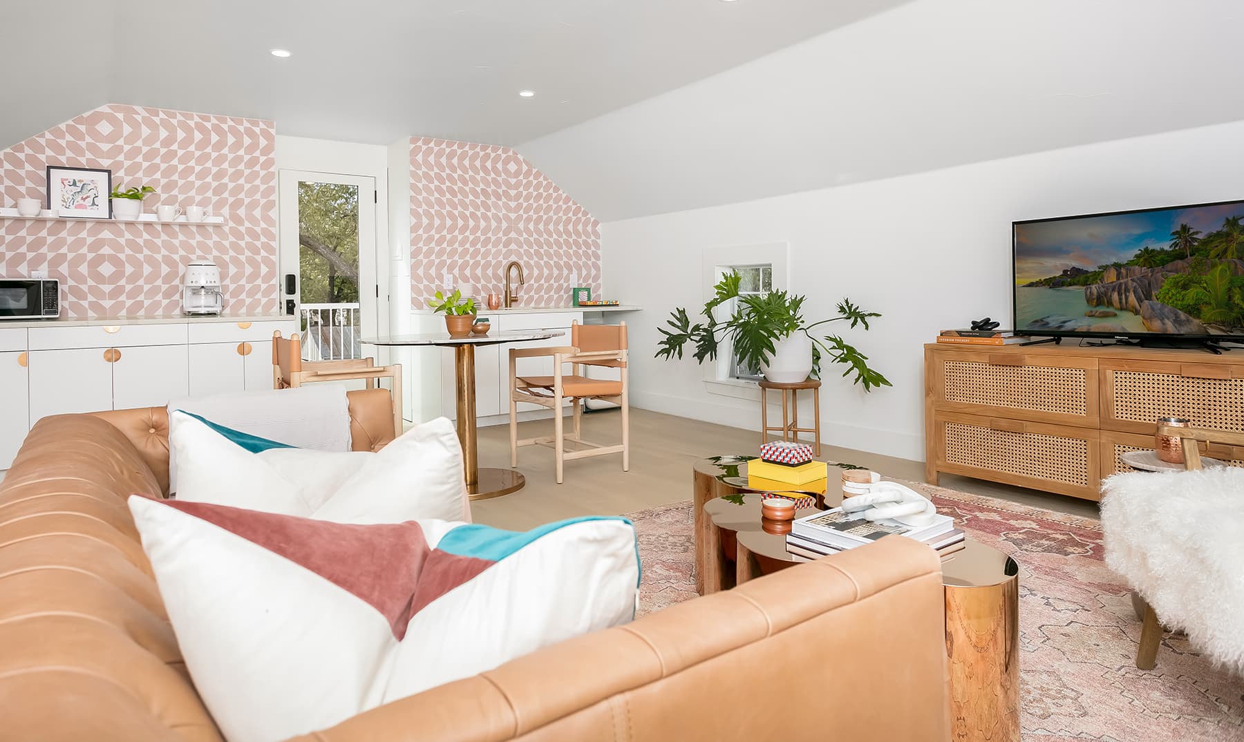 Whole Bubbly Home - Image 2