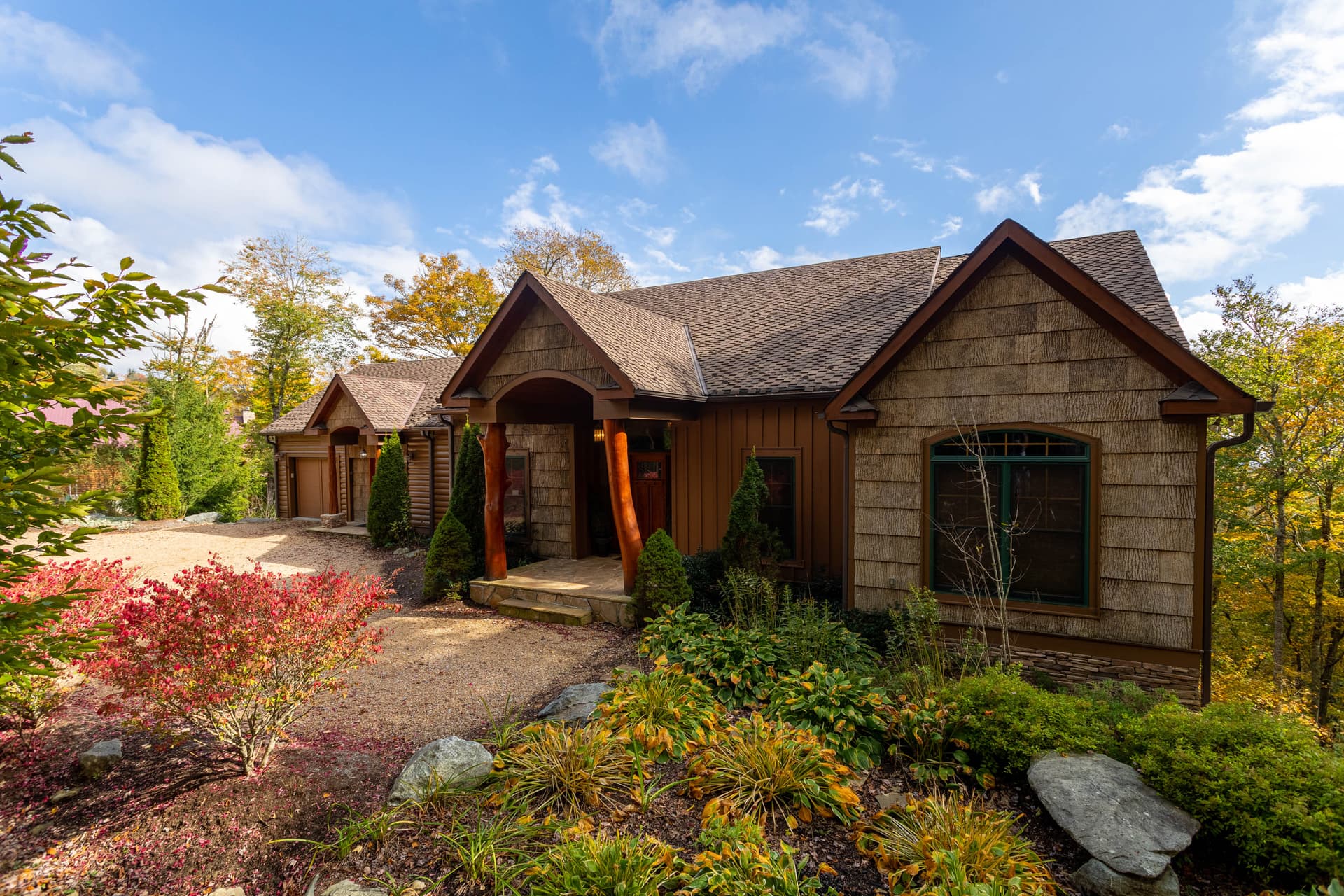 Buckhorn Lodge - Image 1