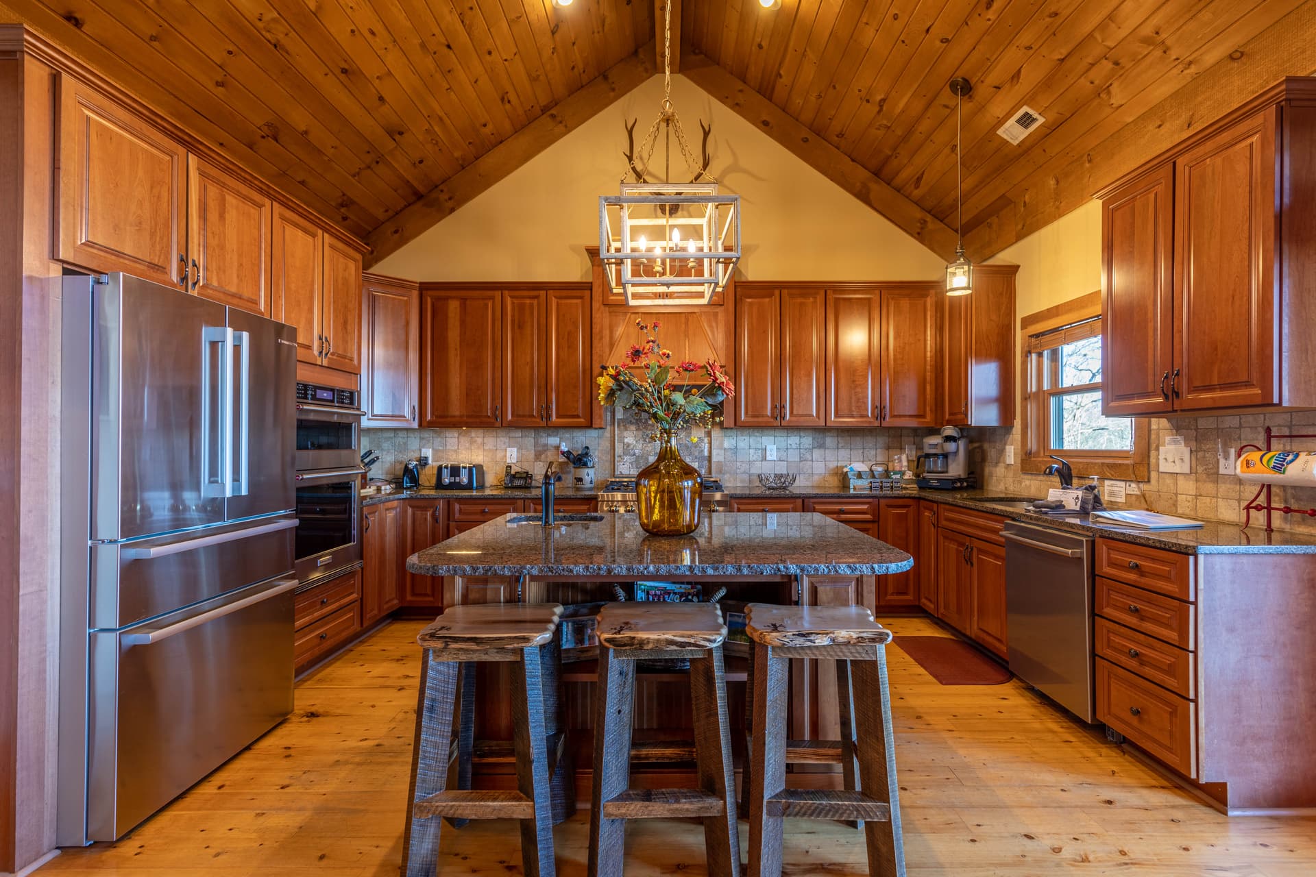 Buckhorn Lodge - Image 5