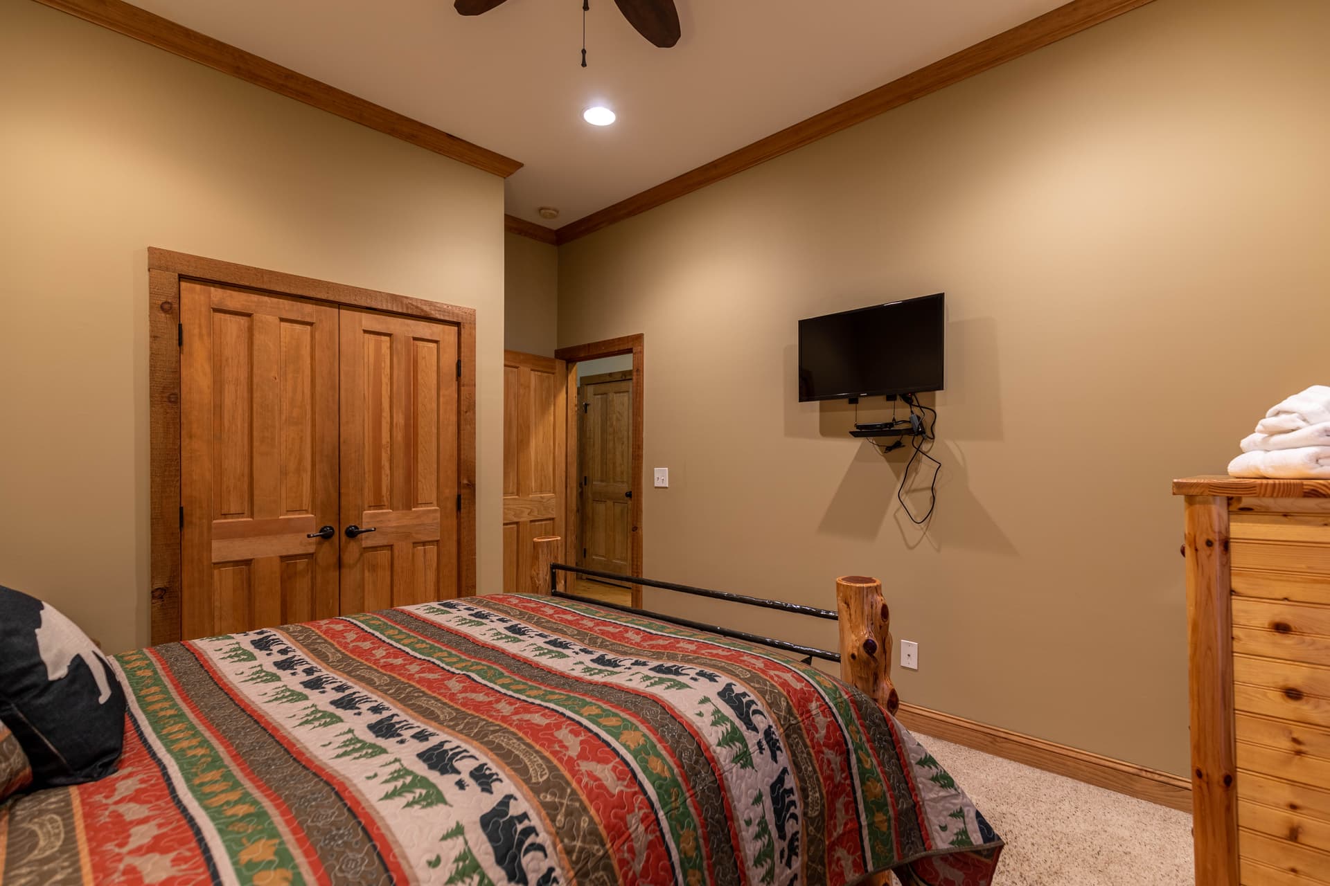 Buckhorn Lodge - Image 19