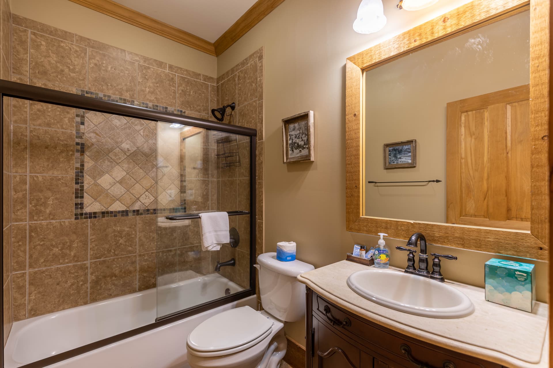 Buckhorn Lodge - Image 22