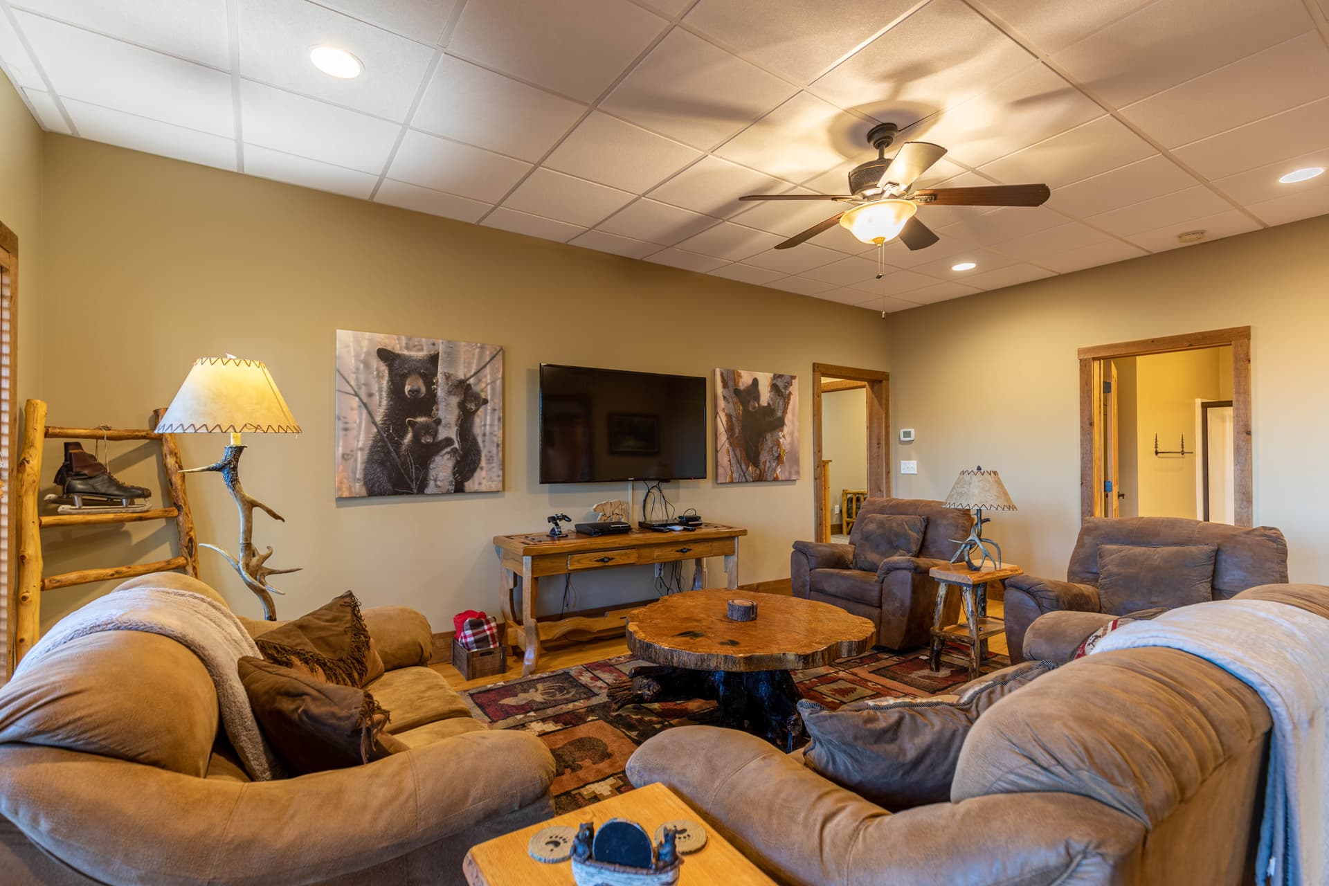 Buckhorn Lodge - Image 27