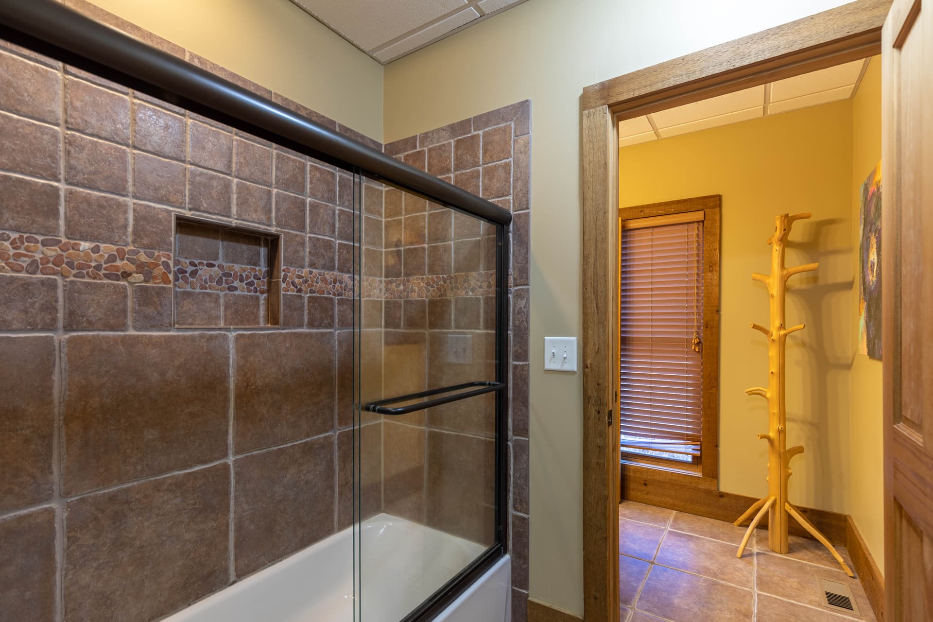 Buckhorn Lodge - Image 32