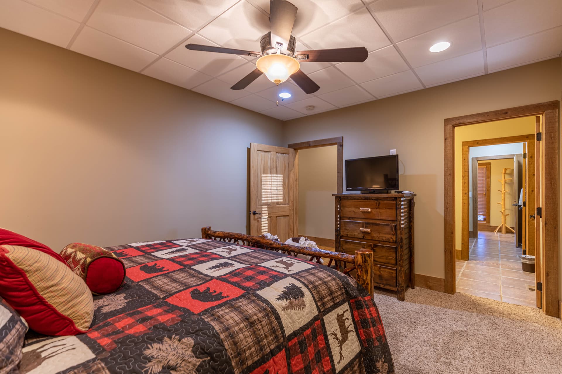 Buckhorn Lodge - Image 35