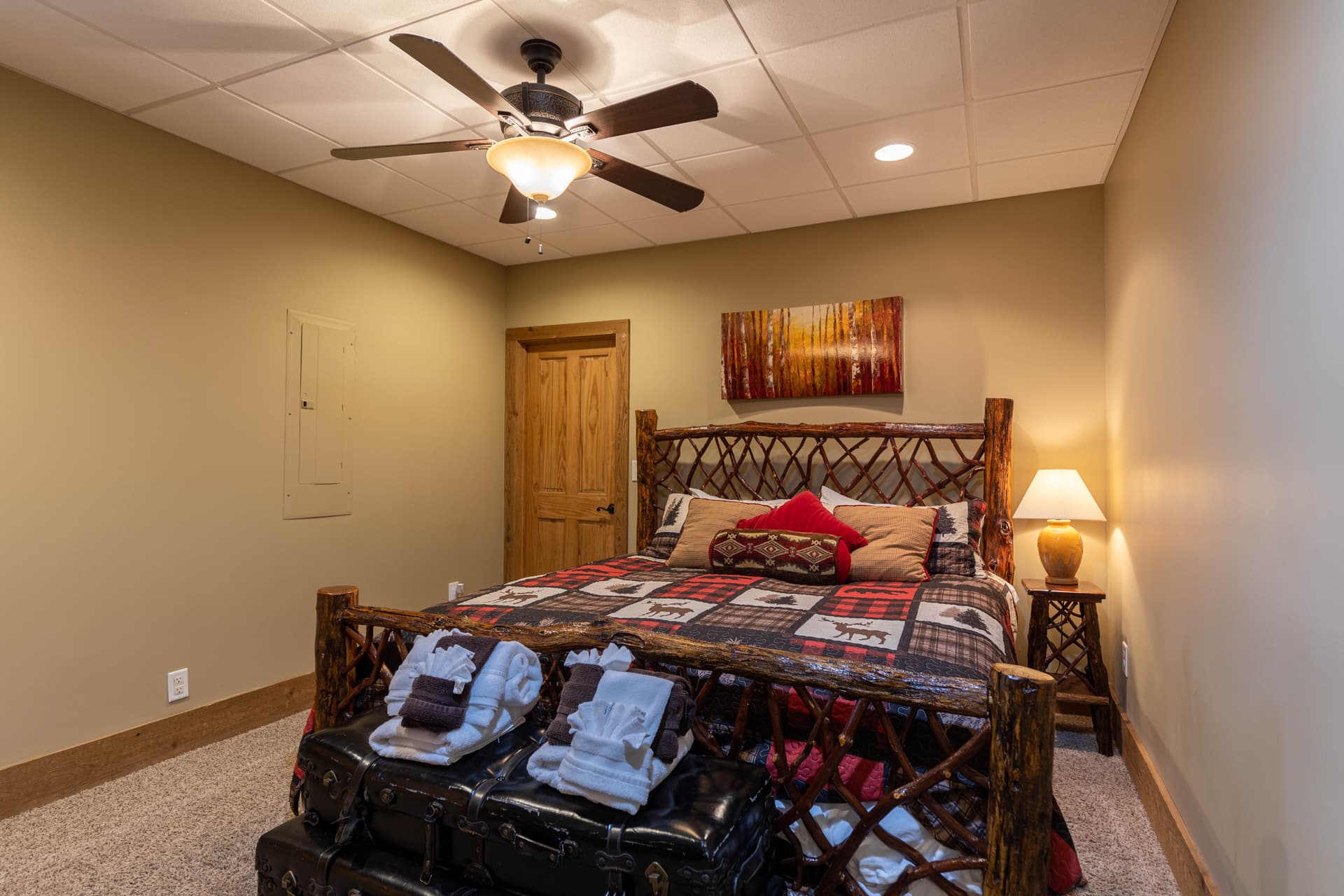 Buckhorn Lodge - Image 36