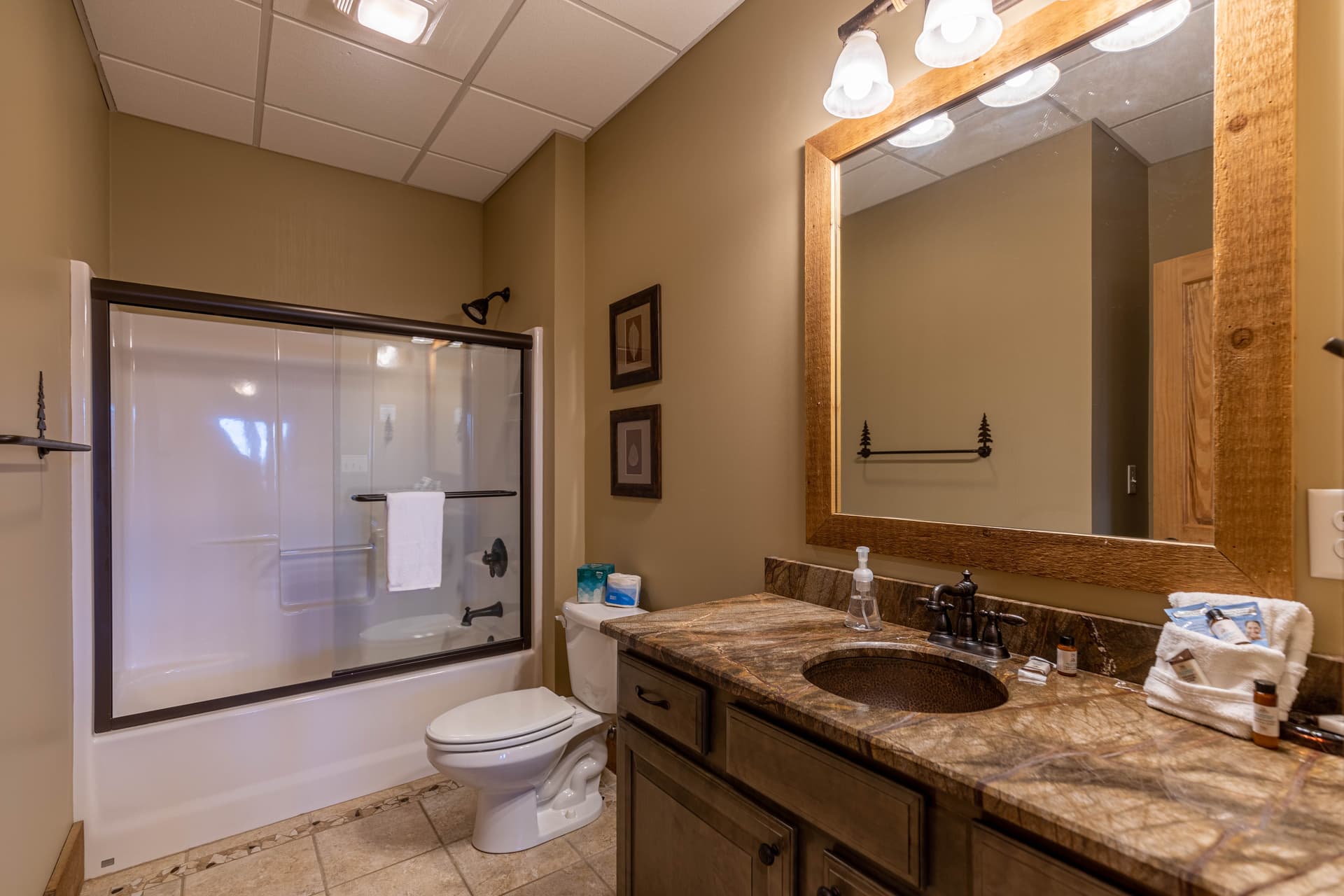 Buckhorn Lodge - Image 39