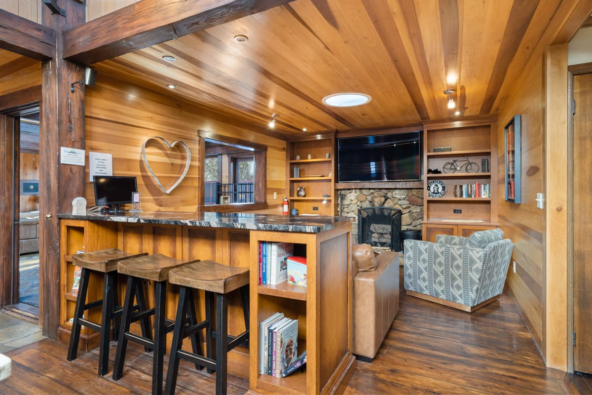 Bullhead Mountain Lodge - Image 5