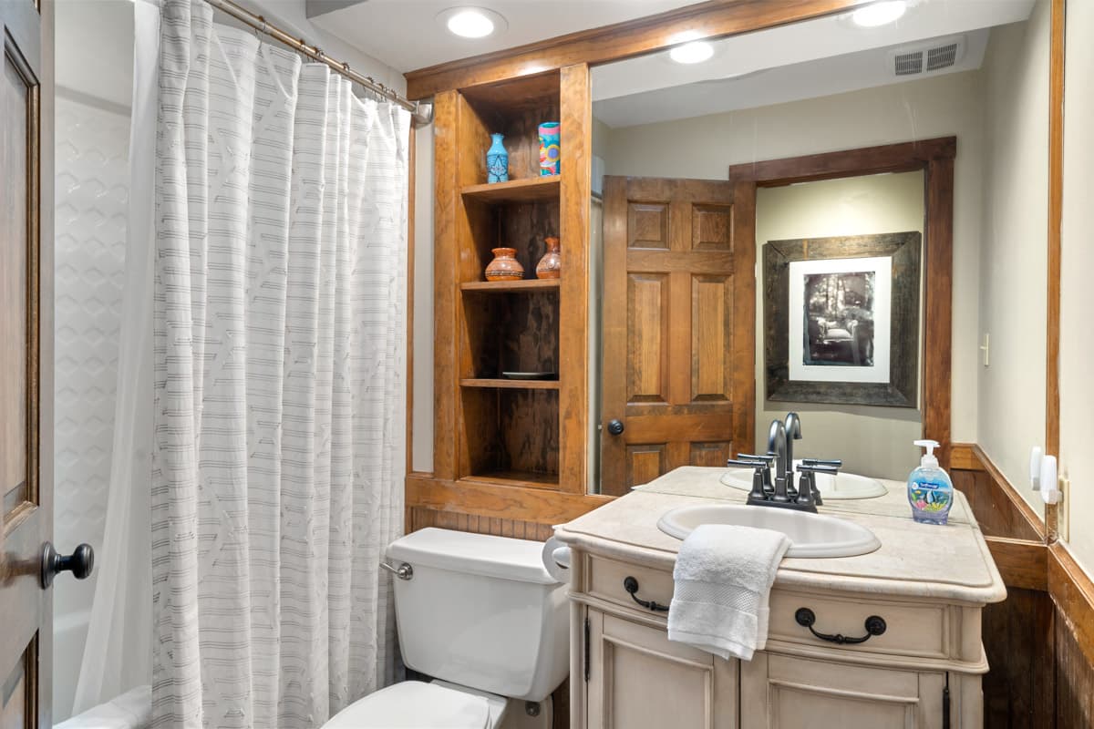 Bullhead Mountain Lodge - Image 28