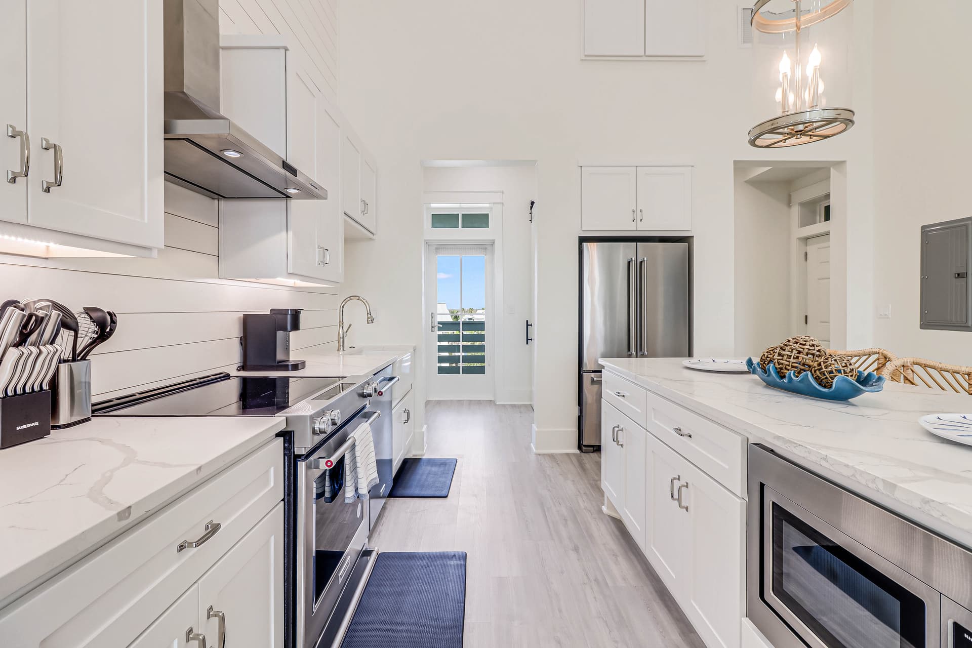 By The C-Shore - Image 15