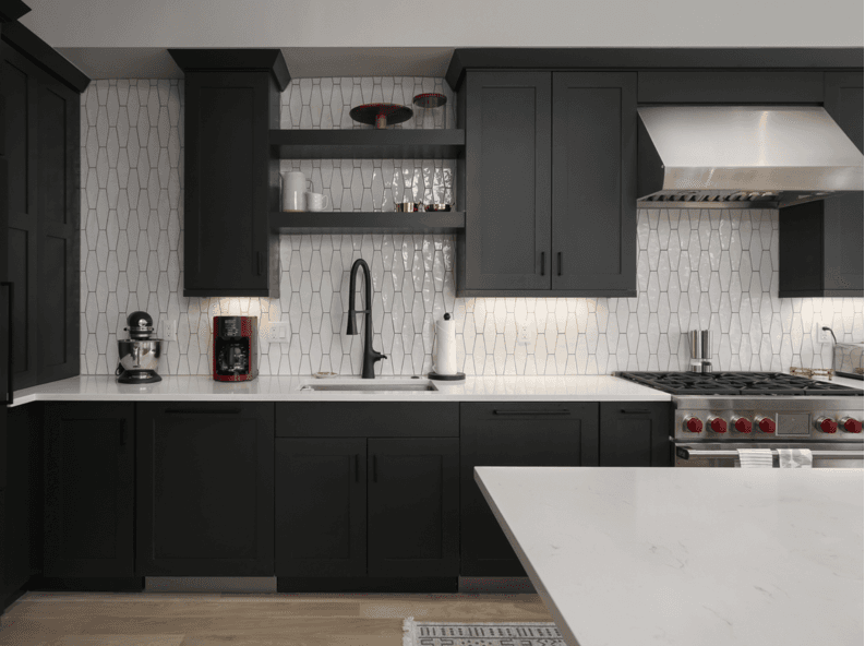 Whale's Tail Watch - Image 9