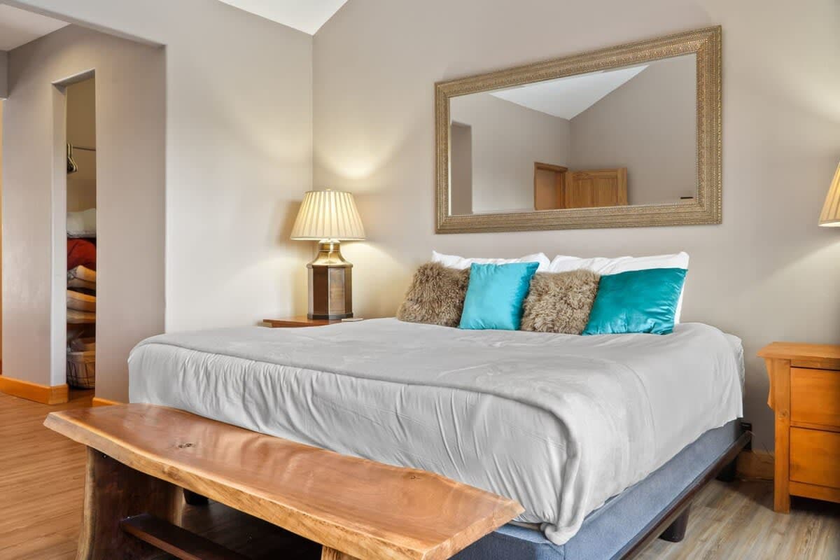 Blue River Retreat - Image 22