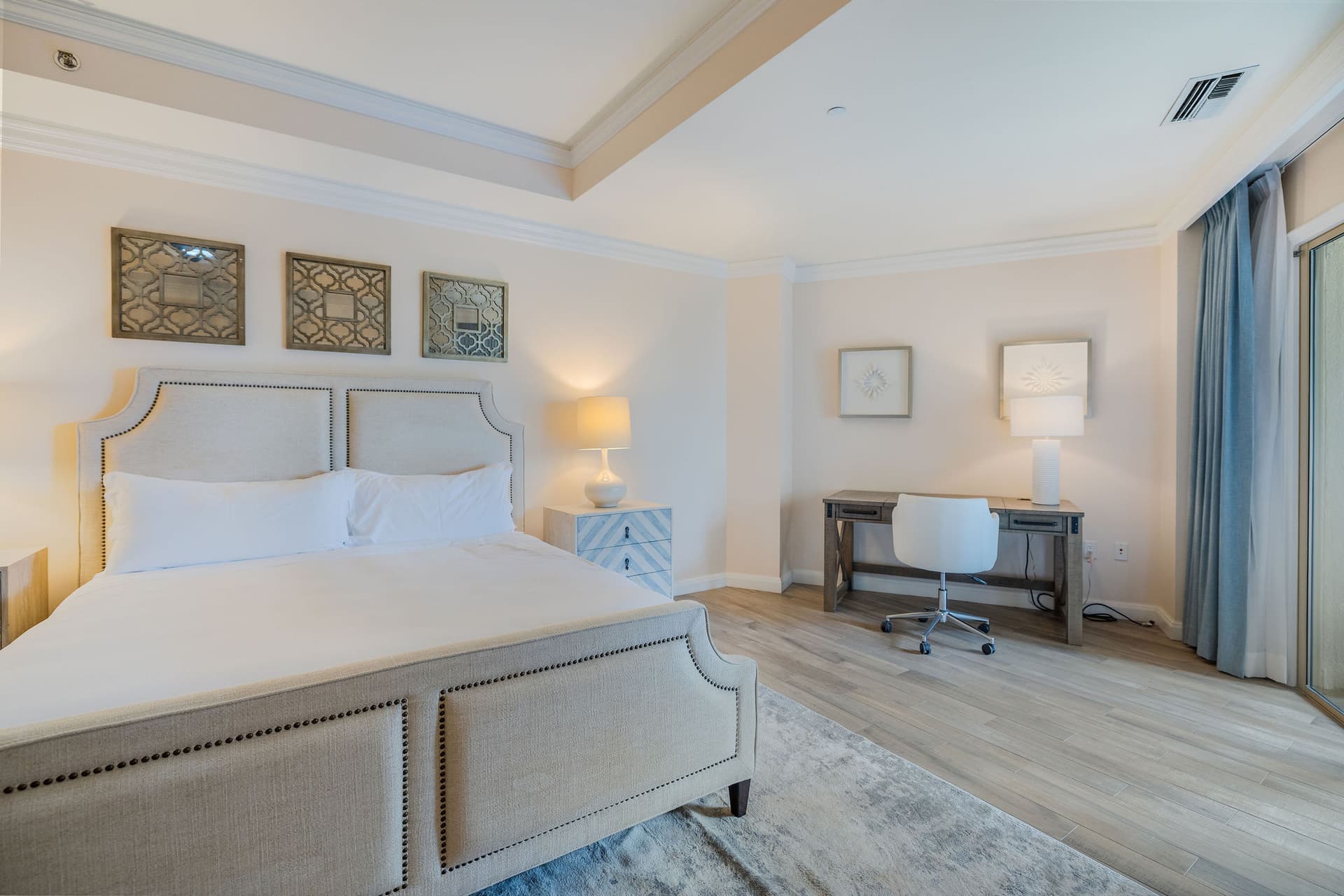 Ritz-Carlton Residence #201 - Image 11