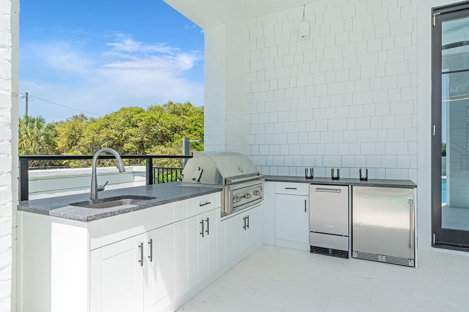 Grand Pearl - Image 38