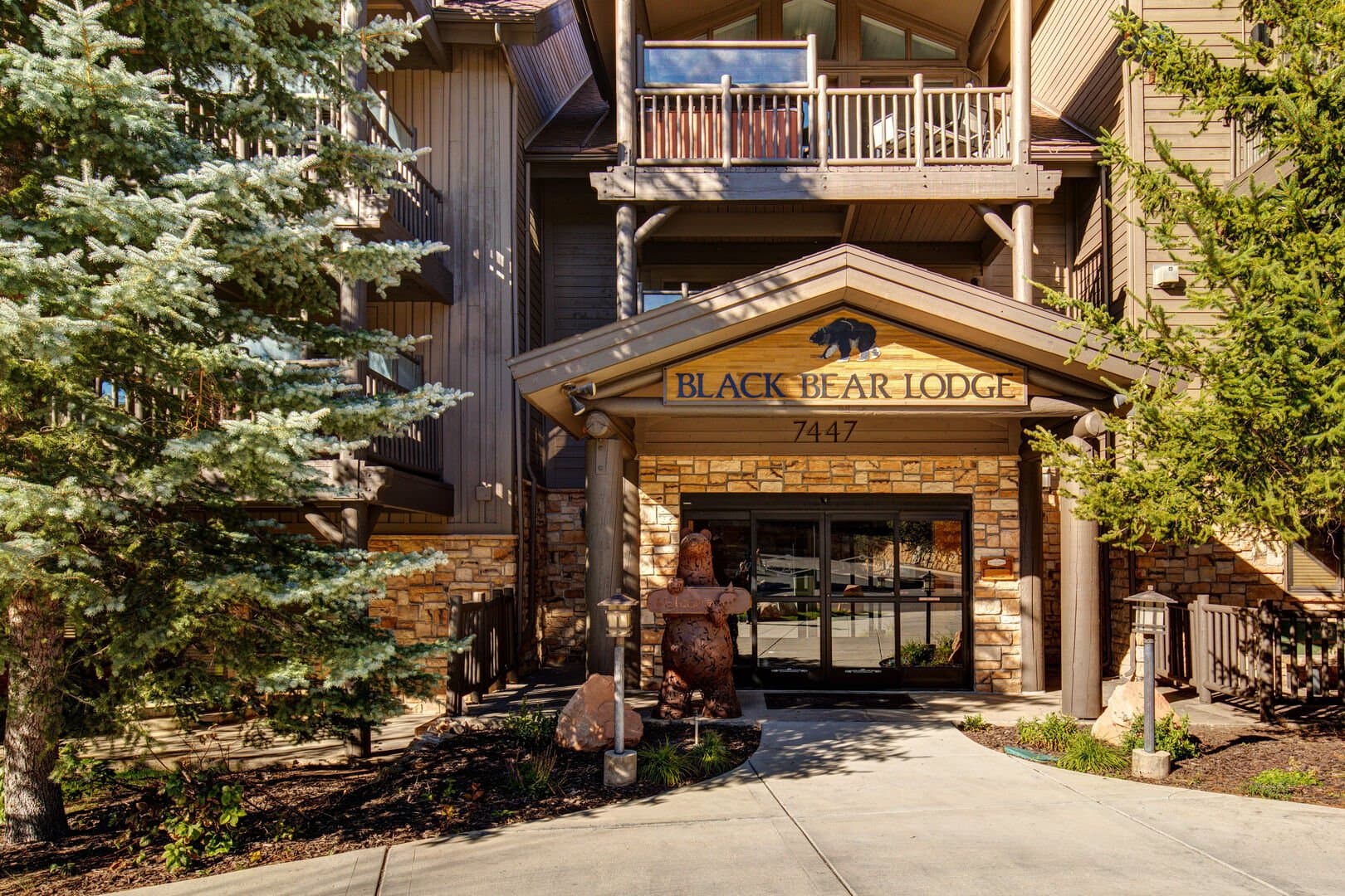 Black Bear Residence - Image 41