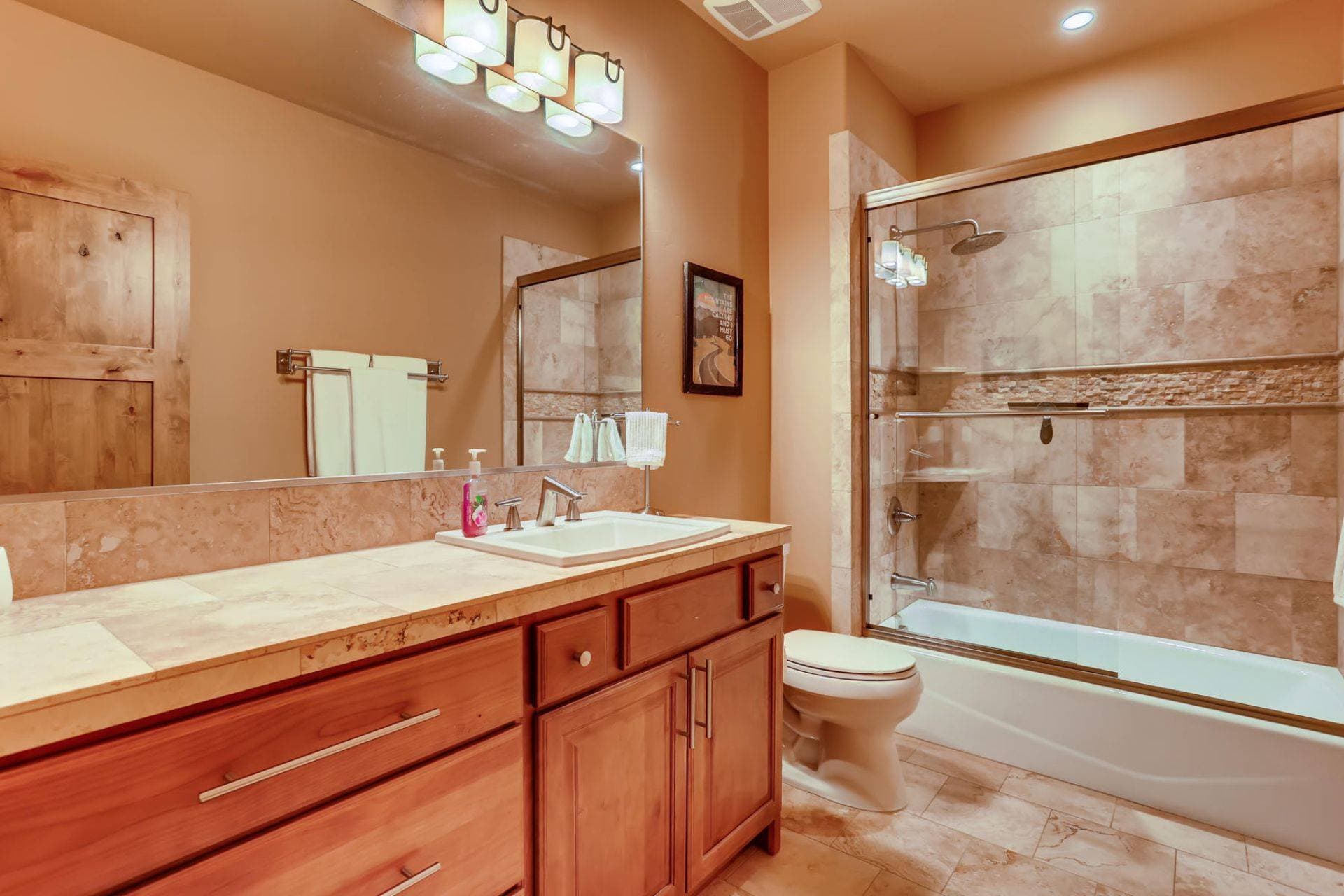 Aspen Grove Chalet - Image 20