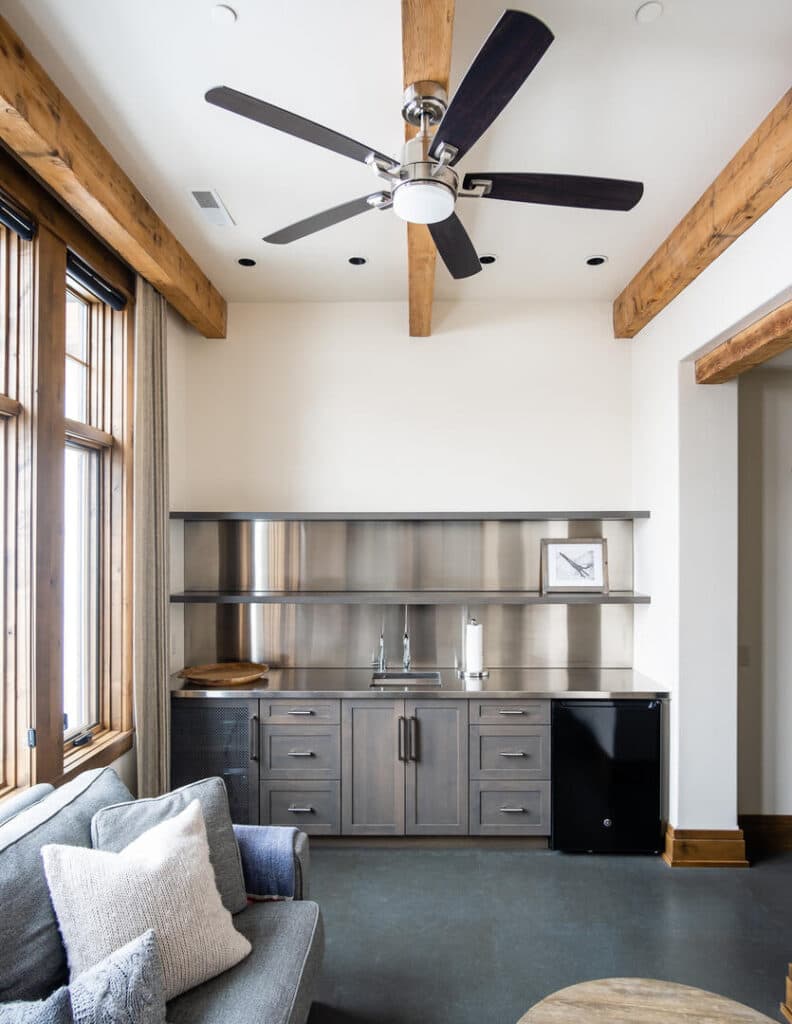 Spur Road Villa - Image 41