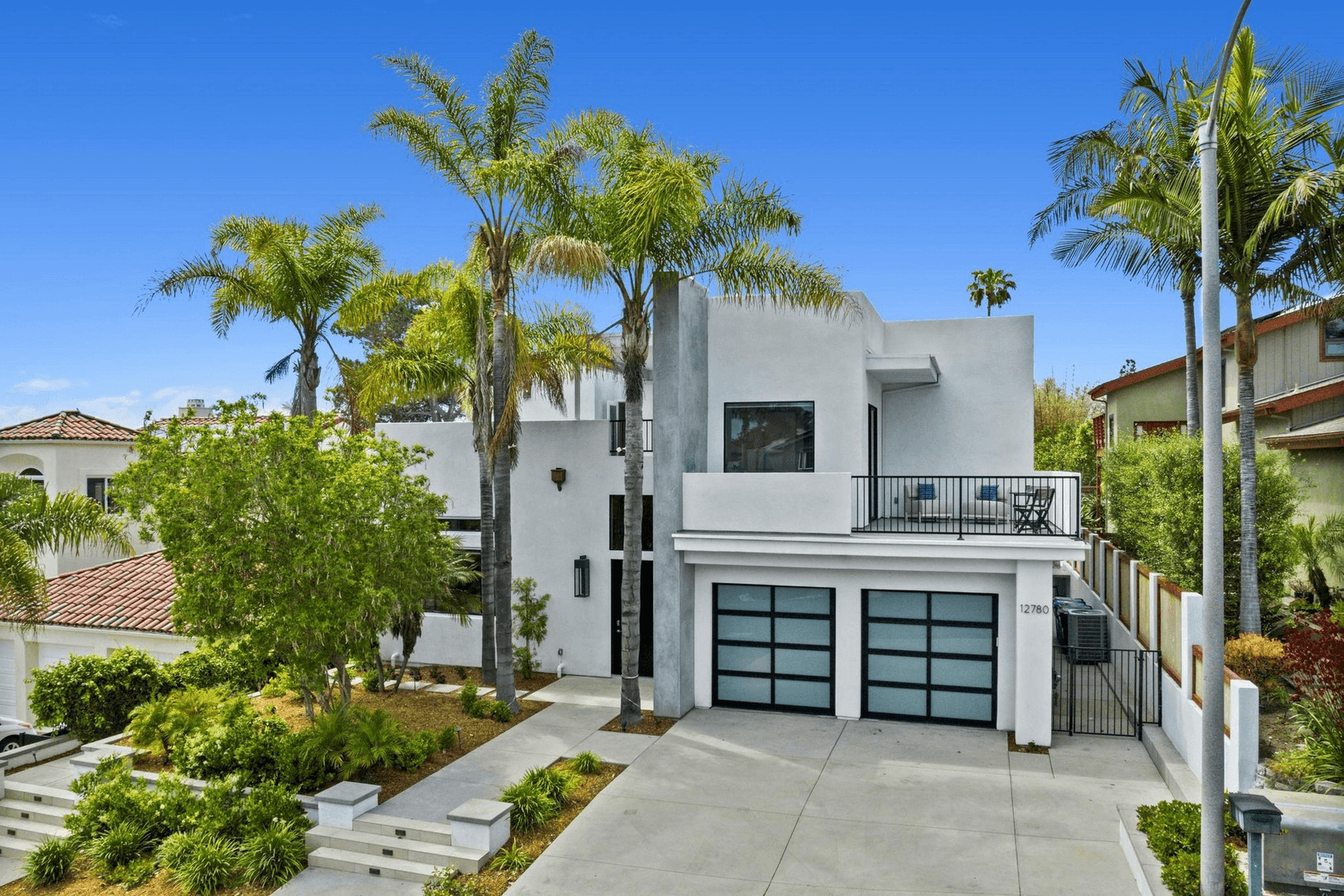 Oasis Del Mar #4 - Image 1