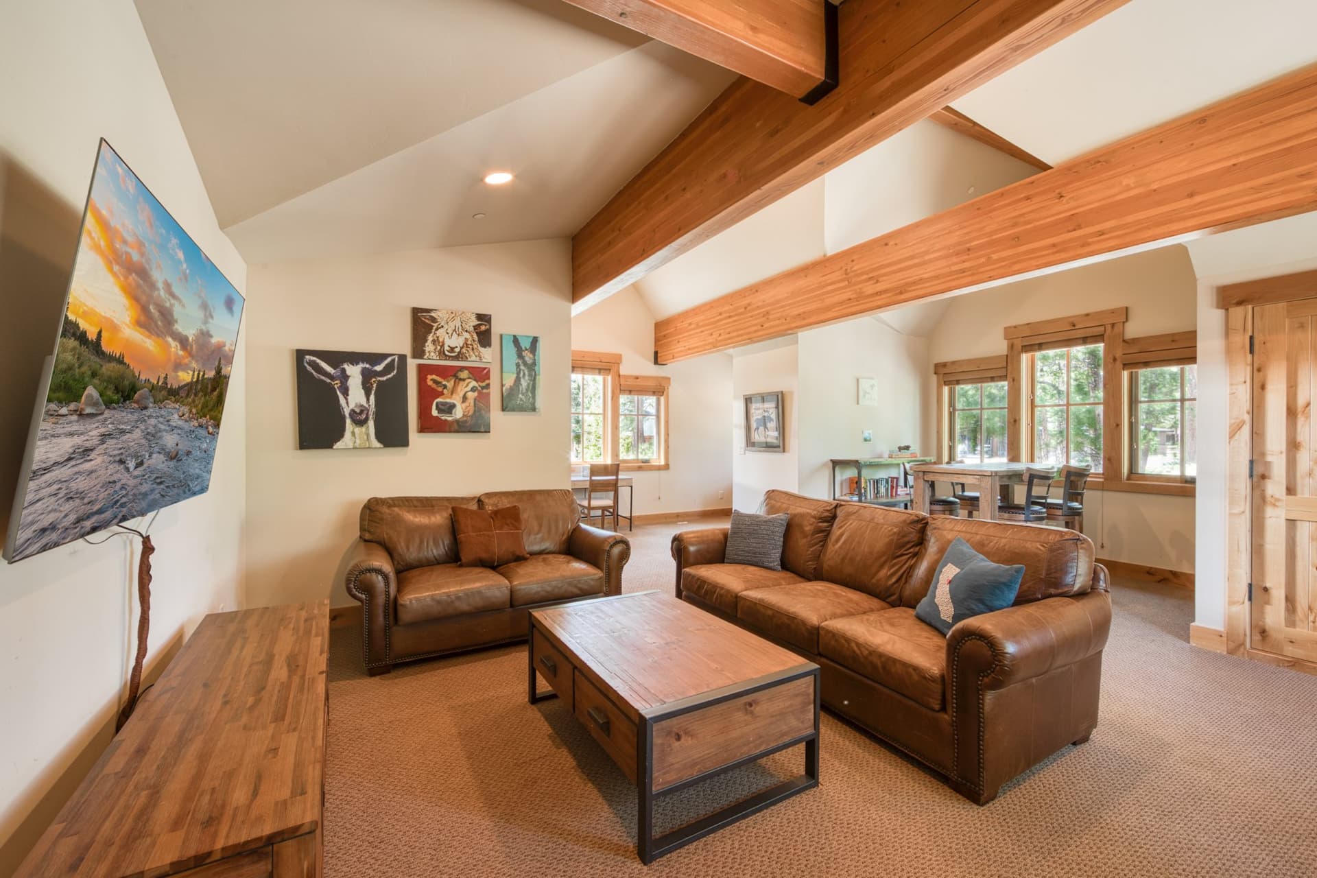 Caleb's Getaway at Old Greenwood - Image 22