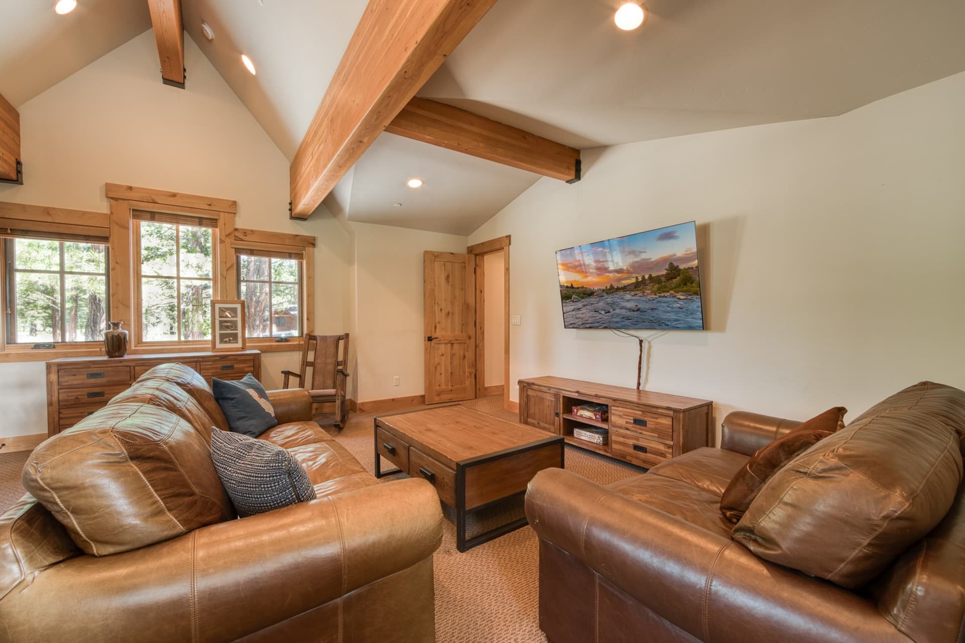 Caleb's Getaway at Old Greenwood - Image 23