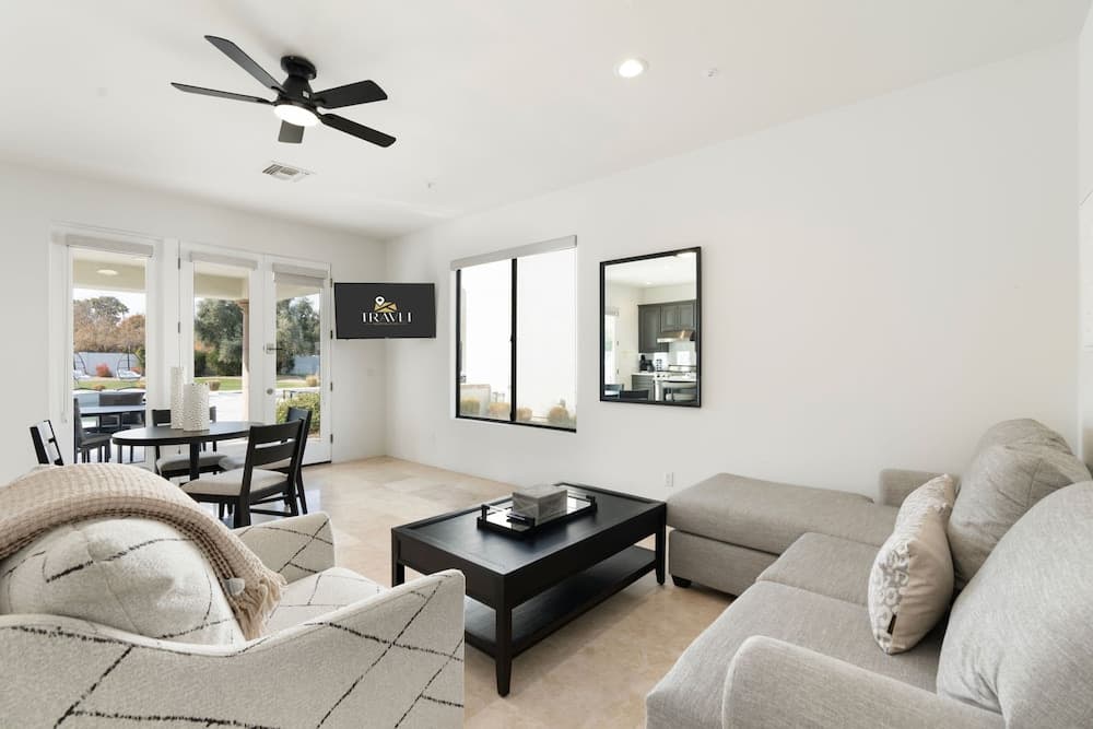 Camelback Mountain Villa - Image 9