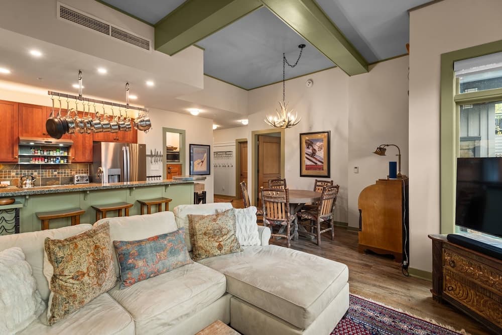 Capitol Peak #C3127 - Image 24