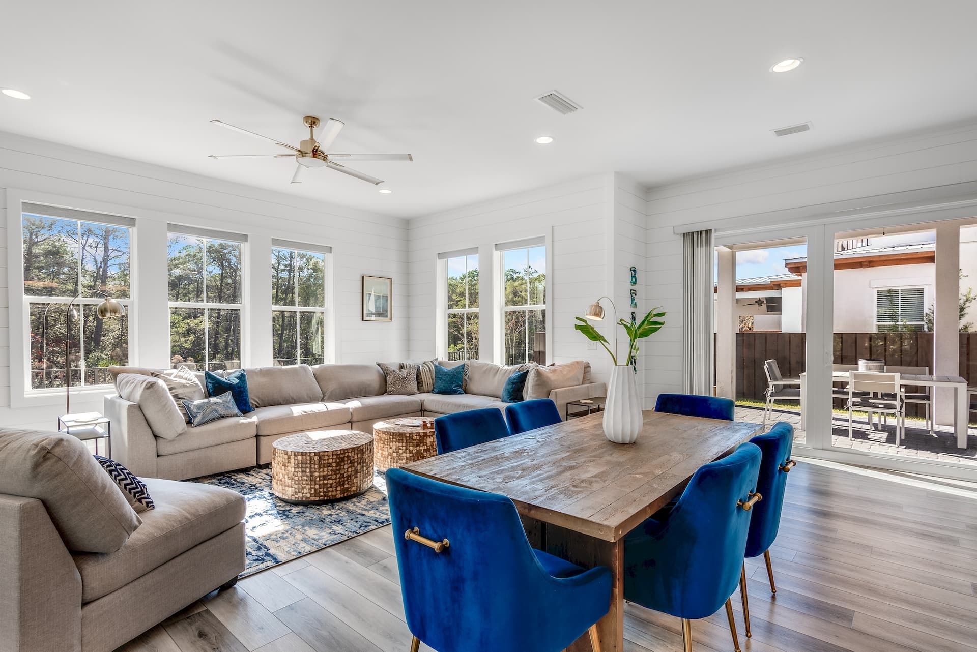 Carefree Days - Image 7