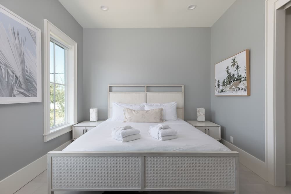 Casa Blanca - Image 19