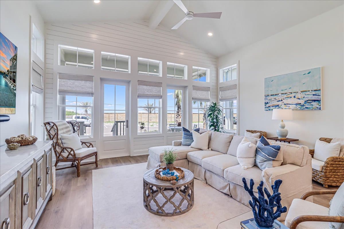 Castaway Cove - Image 1