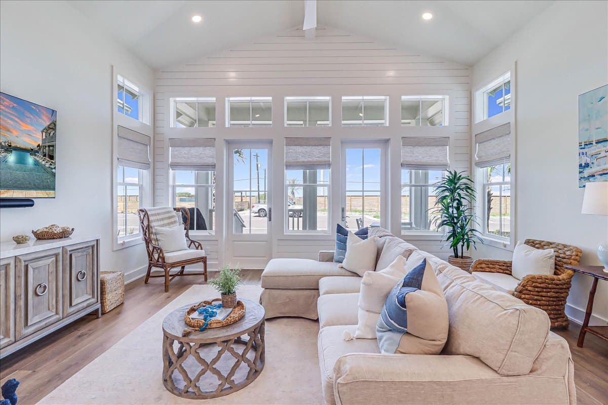 Castaway Cove - Image 2