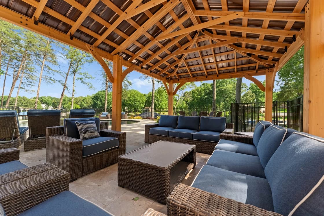 Black Bear Lodge - Image 12