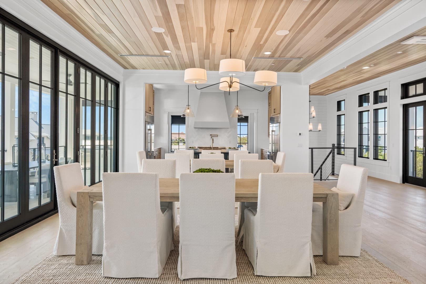 Grand Pearl - Image 106