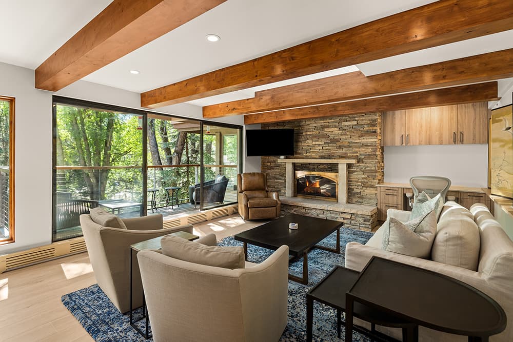 Chateau Eau Claire - Image 4